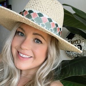 Meet your Posher, Cherie